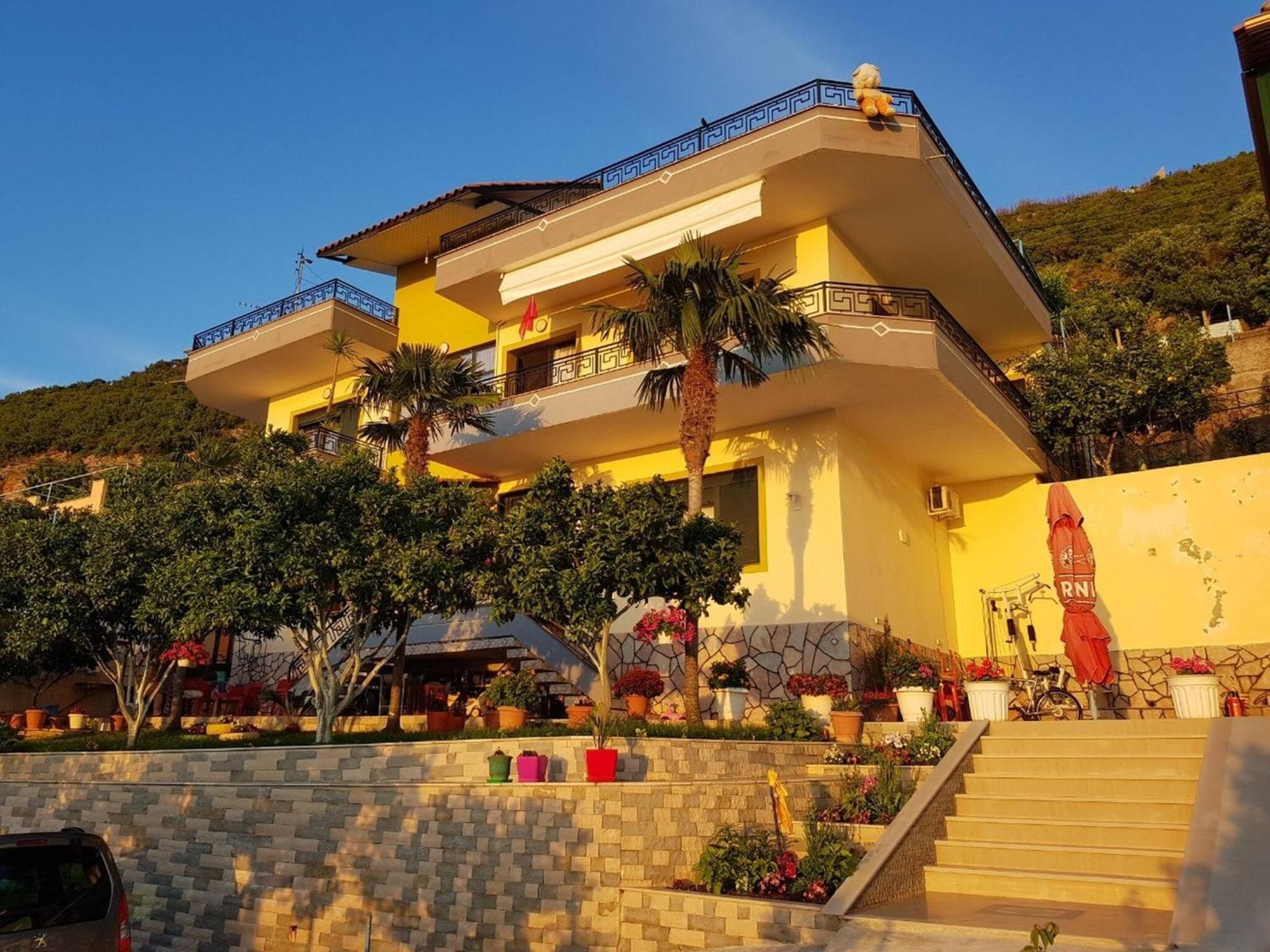 Villa Meminaj Vlorë Exteriör bild